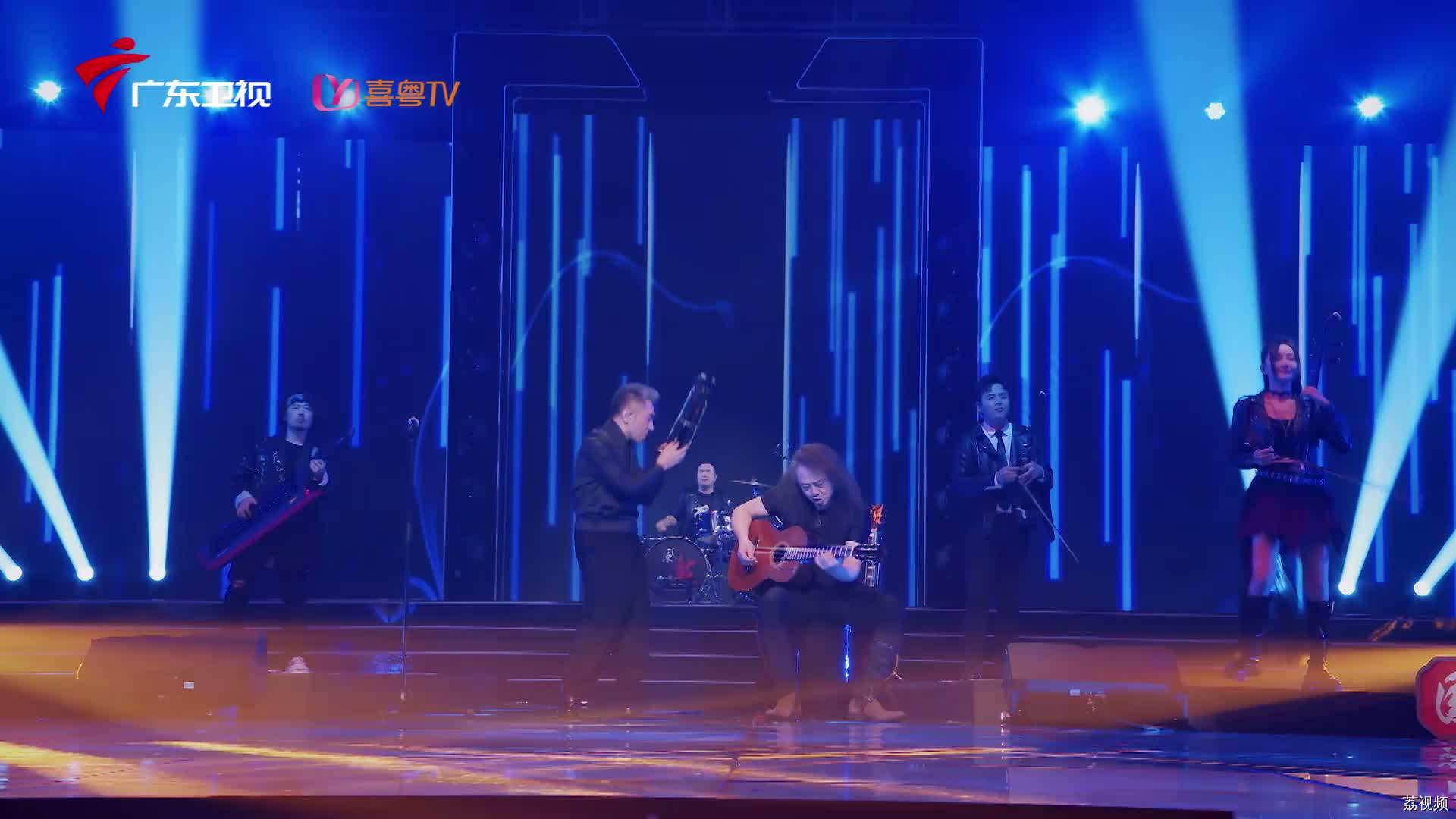 吴彤领衔国乐幕后编曲团队上台演奏作品《极》，这下有耳福了！