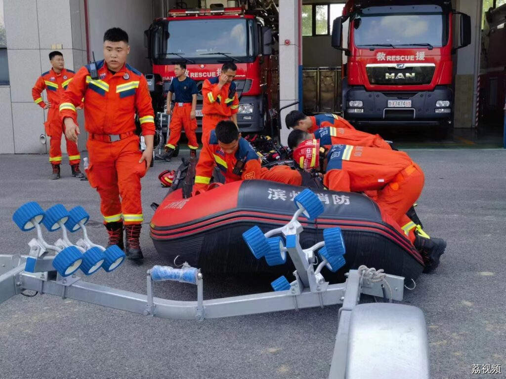 山东500名消防指战员紧急增援涿州防汛抢险