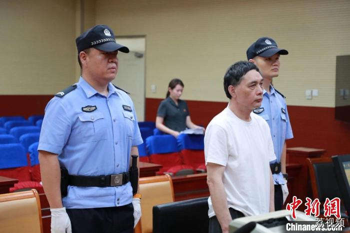 安徽省铜陵市人大常委会原副主任程金林一审获刑10年零10个月