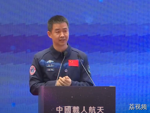 中国载人航天工程代表团访澳 | 与澳门青年亲密互动，对航天员来说最难的居然是……