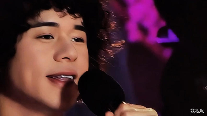 曾比特阿细合唱《初恋》 分分钟都渴望与你们相约除夕！