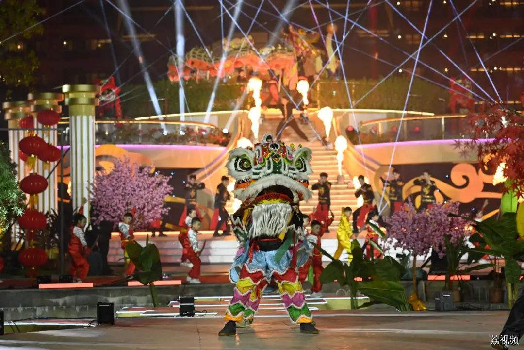 传承与创新，超越自己，2024粤语除夕特别节目又出圈了