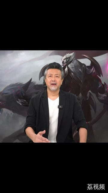 为《英雄联盟》中德莱厄斯配音，“只有我才能带领我们走向胜利”