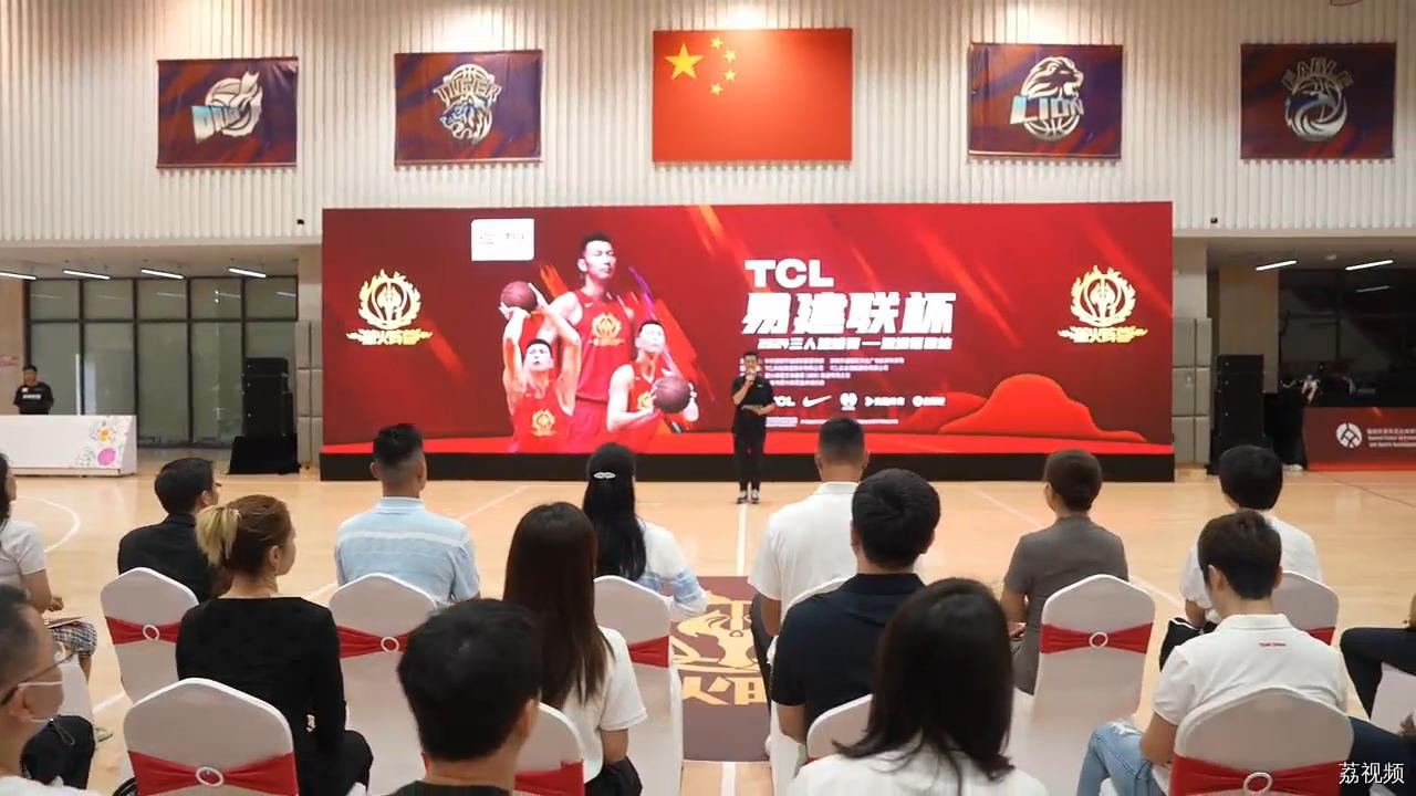 易建联杯三人篮球赛燃爆深圳站