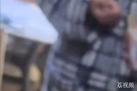 女子点退款后仍吃光外卖，面对外卖小哥质疑竟“理直气壮”反问