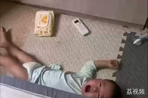 妈妈晒家有双胞胎带到你崩溃