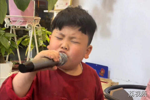 内蒙古小孩唱粤语歌