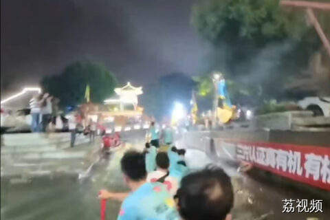 超燃！ 第一视角感受叠滘飙龙船 网友：房东不赢都不好意思收租