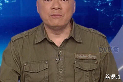 老人带娃凭老年卡坐公交被要求站，公交公司：司机停职