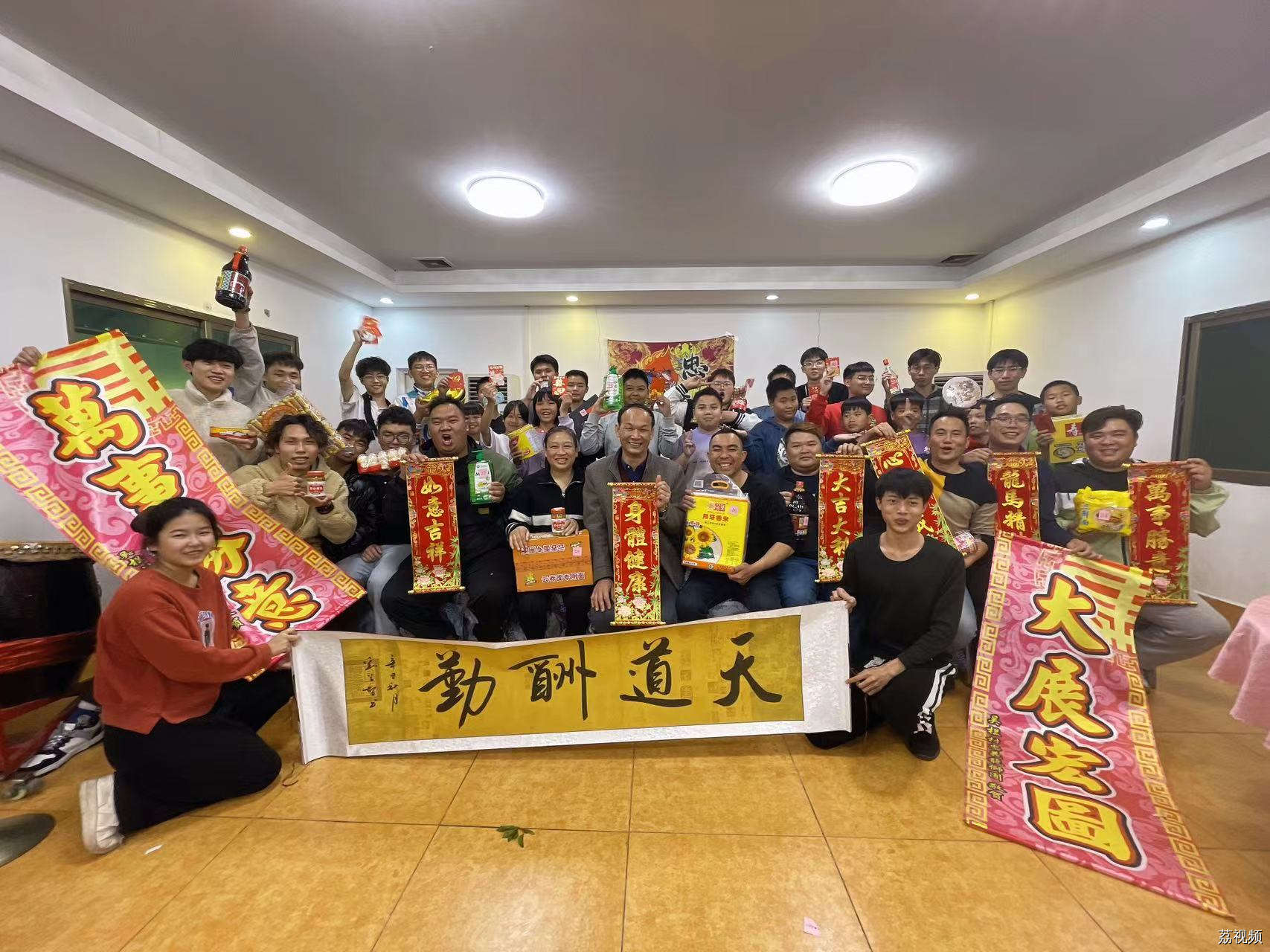 “冼村杯”2025年狮王争霸赛 | 中山市黄圃镇吴栏村忠义龙狮团