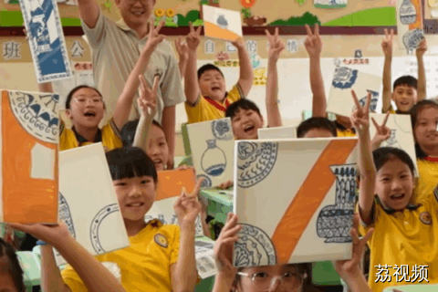 嗨！小喇叭--侨乐小学美育节美术活动