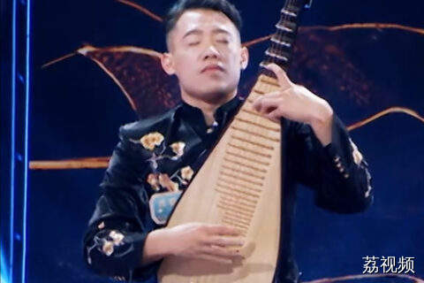 指法丝滑，音色透亮，这首琵琶曲动人无比！#国乐大典#