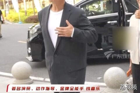 香港演员钱嘉乐现身佛山，说到美食推荐必须要去顺德
