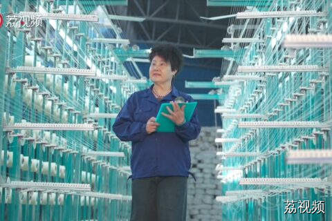 “纺织女杰”万顺妹：坚持慈善20年 织就爱心大网温暖人心