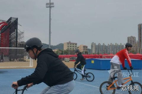 探班2026迎春晚会，被云浮少年实力圈粉